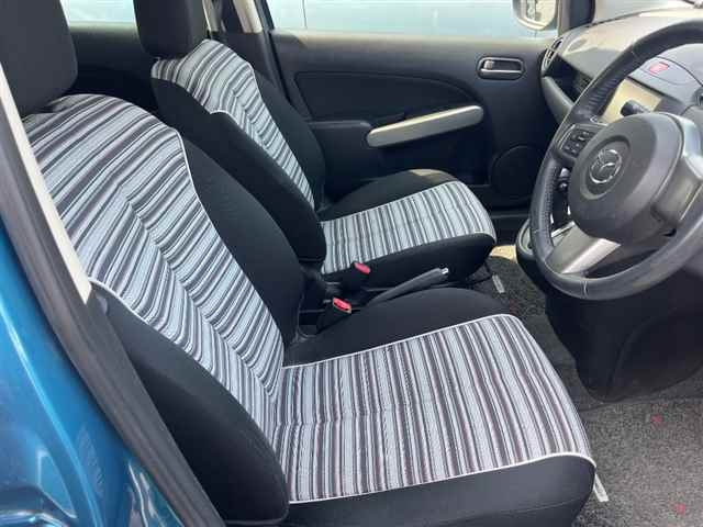 MAZDA DEMIO 2013