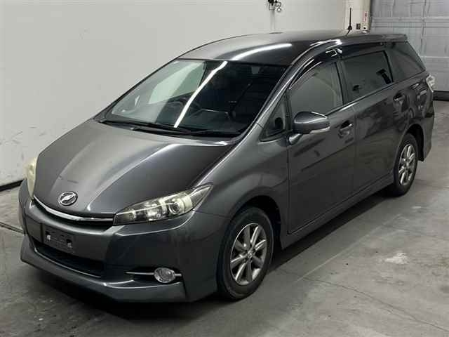 TOYOTA WISH 2012