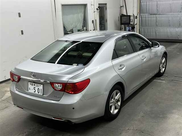 TOYOTA MARK X 2009