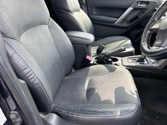 SUBARU FORESTER 2012