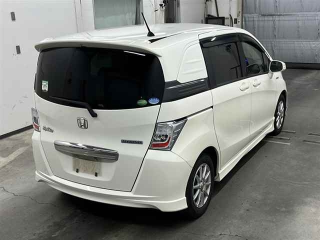 HONDA FREED 2012