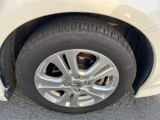 HONDA FIT SHUTTLE 2011