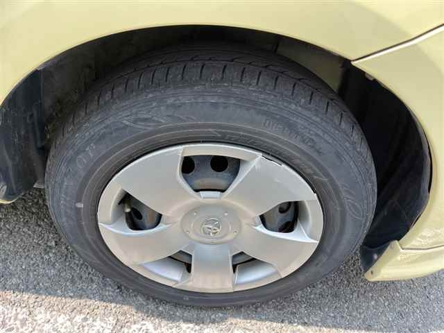 TOYOTA SIENTA 2008
