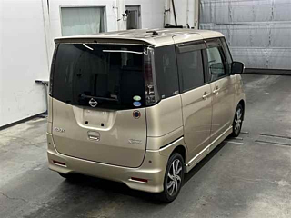 NISSAN ROOX 2010