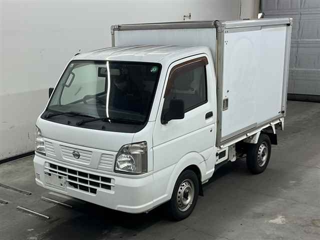 NISSAN CLIPPER TRUCK 2016