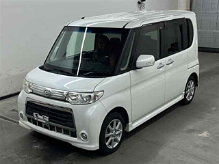 DAIHATSU TANTO 2011