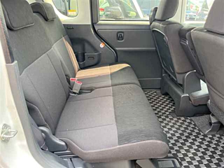 DAIHATSU TANTO 2011