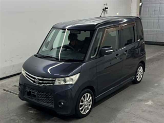 NISSAN ROOX 2010