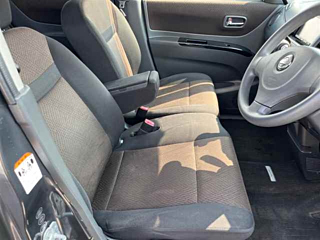 NISSAN ROOX 2010
