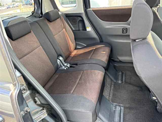 NISSAN ROOX 2010