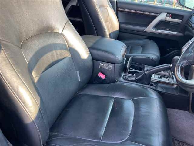 TOYOTA LAND CRUISER 2010