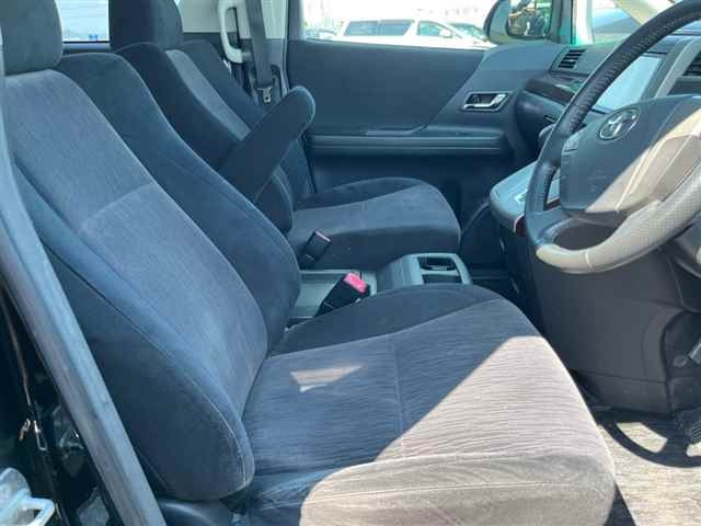 TOYOTA VELLFIRE 2012