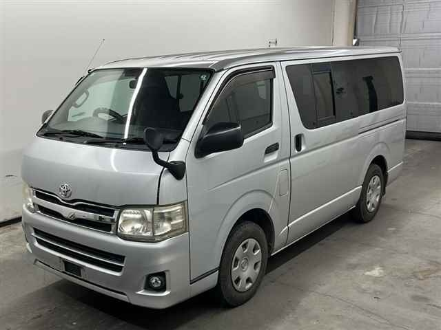 TOYOTA REGIUS ACE VAN 2010