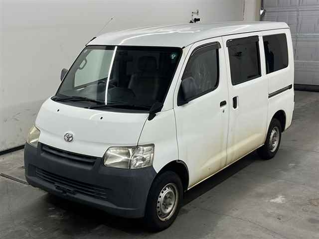 TOYOTA TOWN ACE VAN 2015