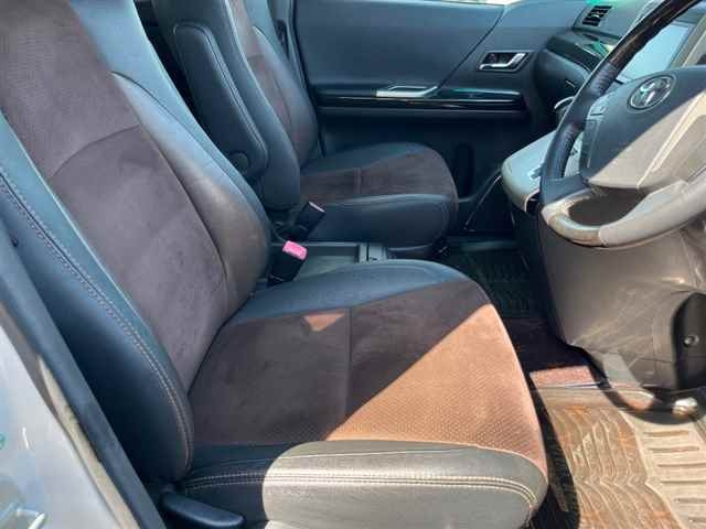 TOYOTA ALPHARD 2013