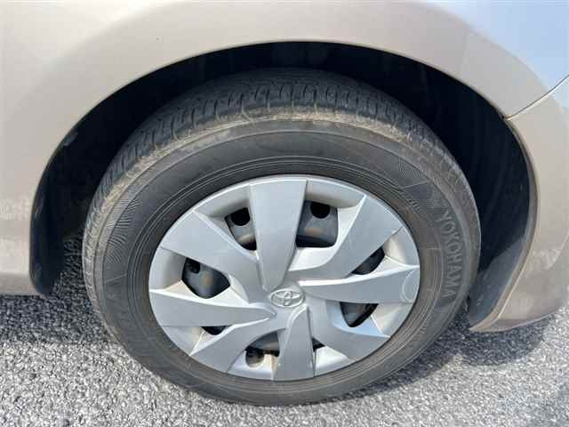 TOYOTA VITZ 2014