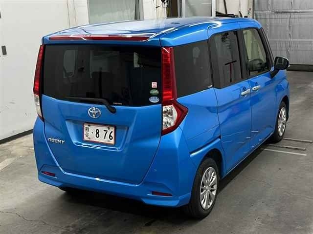 TOYOTA ROOMY 2016