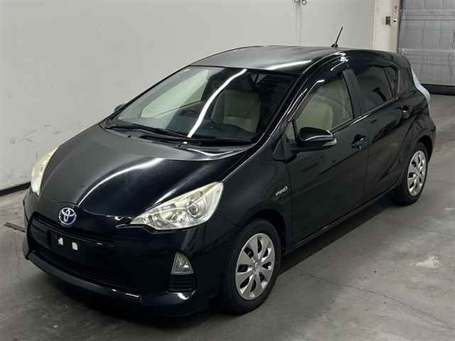 TOYOTA AQUA 2014