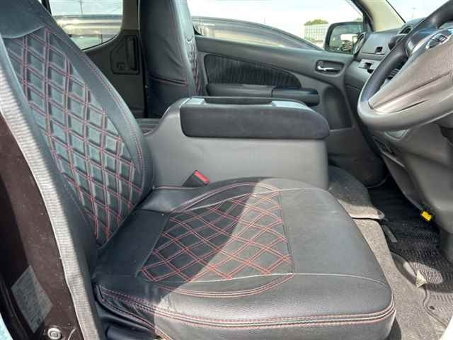 NISSAN CARAVAN VAN 2018