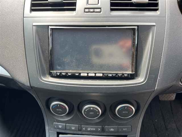MAZDA AXELA 2011