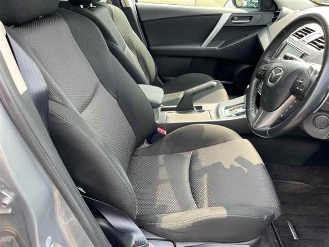 MAZDA AXELA 2011