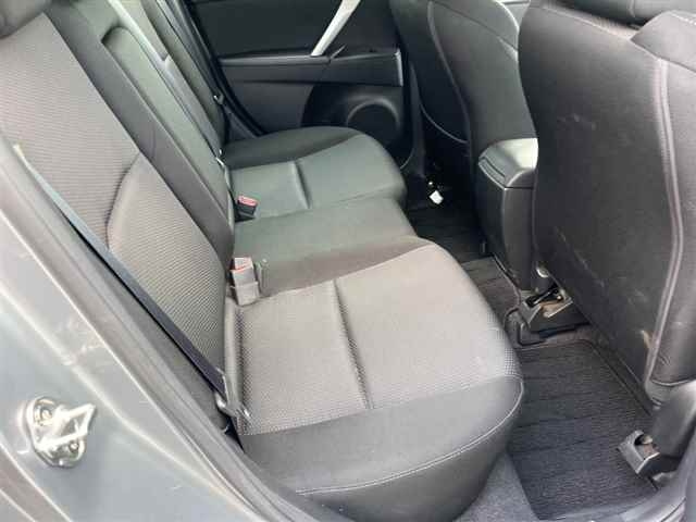 MAZDA AXELA 2011
