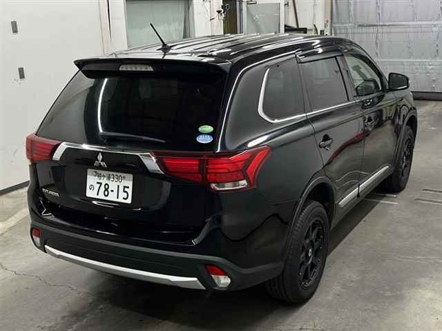 MITSUBISHI OUTLANDER 2015