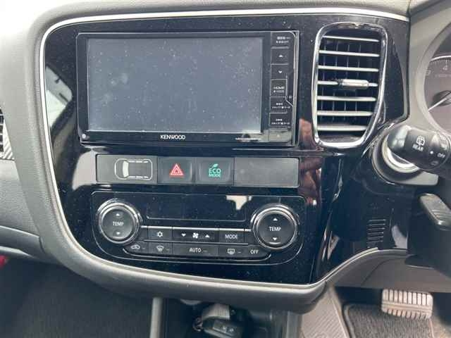 MITSUBISHI OUTLANDER 2015