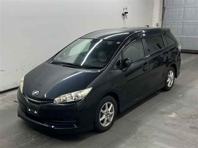 TOYOTA WISH 2012