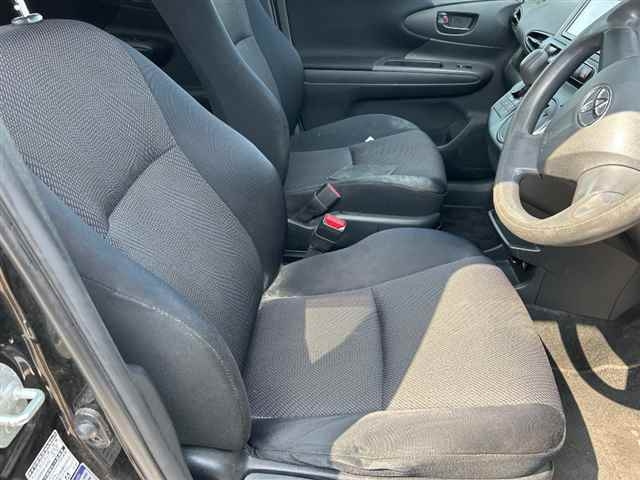 TOYOTA WISH 2012