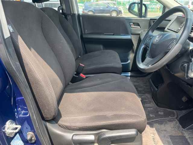HONDA FREED 2012