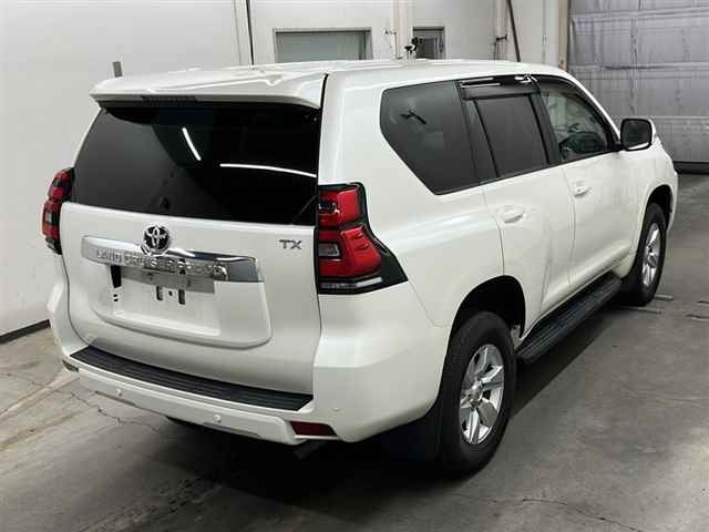 TOYOTA LAND CRUISER PRADO 2021