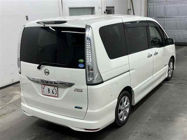 NISSAN SERENA 2012
