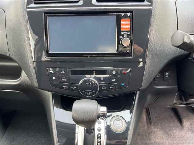 NISSAN SERENA 2012
