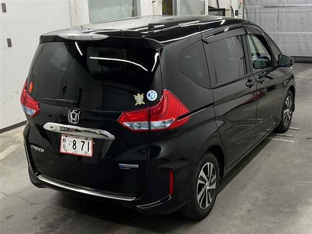 HONDA FREED 2016