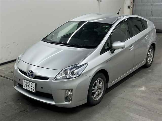 TOYOTA PRIUS 2011