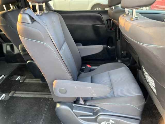 TOYOTA NOAH 2016
