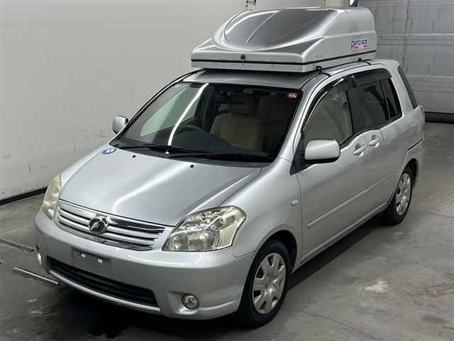 TOYOTA RAUM 2009