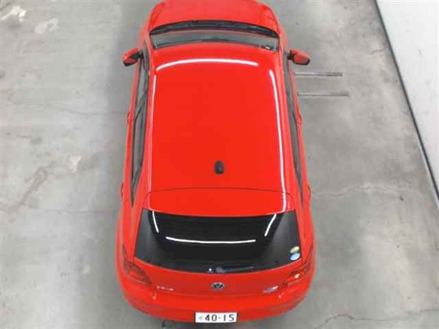 VOLKSWAGEN POLO 2015