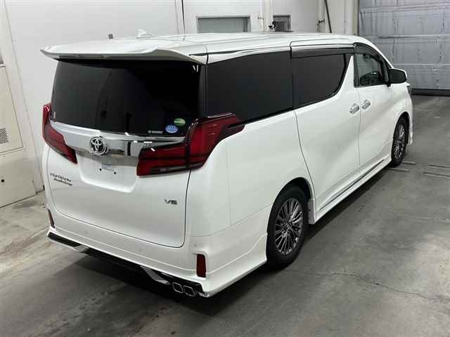 TOYOTA ALPHARD 2018