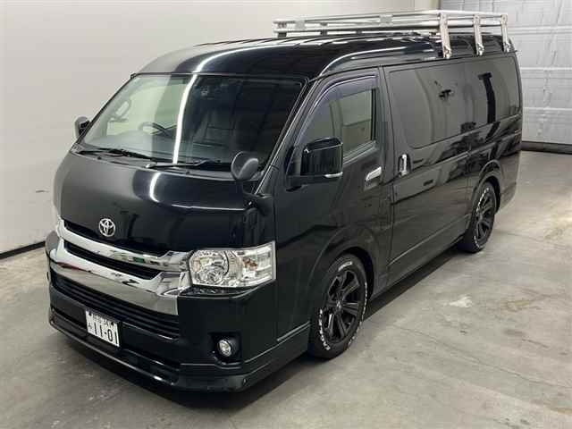 TOYOTA HIACE 2017