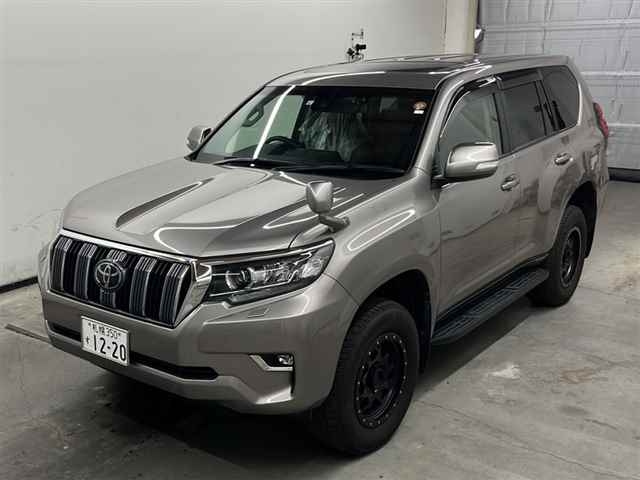 TOYOTA LAND CRUISER PRADO 2021