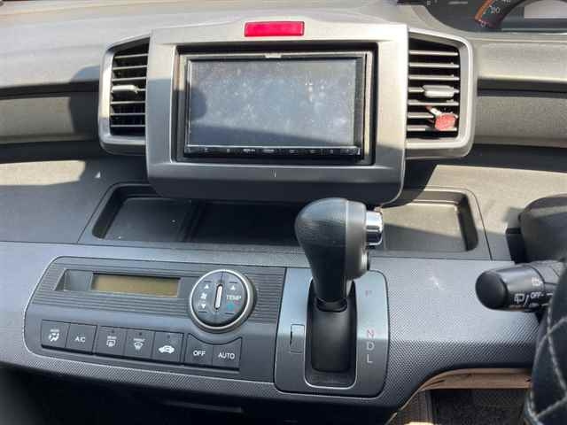 HONDA FREED 2010