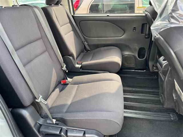 NISSAN SERENA 2017