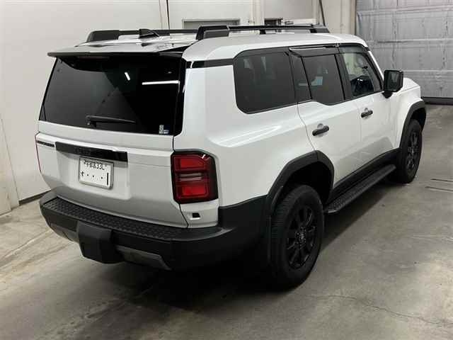 TOYOTA LAND CRUISER 2024