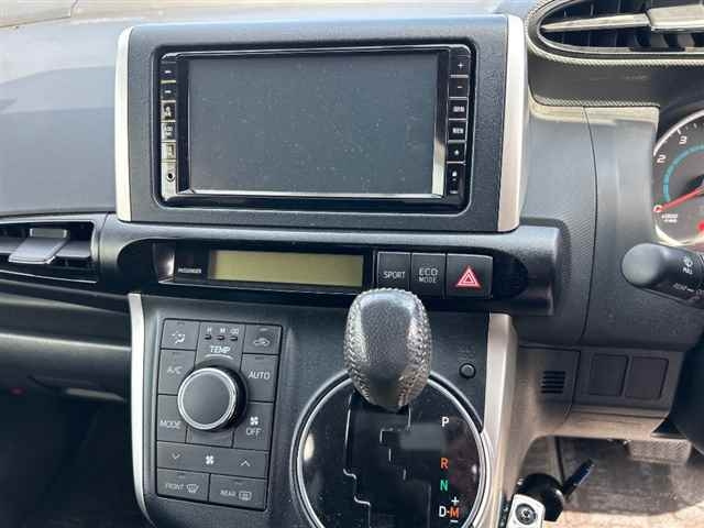 TOYOTA WISH 2009