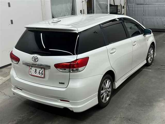 TOYOTA WISH 2009