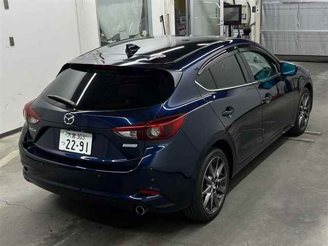 MAZDA AXELA 2017