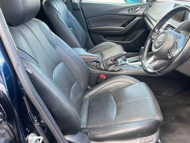 MAZDA AXELA 2017