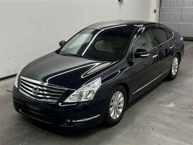 NISSAN TEANA 2011